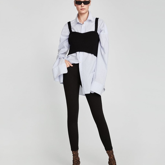 Zara Denim - Zara Mid high waisted jeans in black